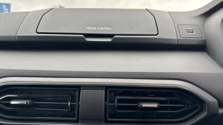 Dacia Sandero 1.0 TCe Essential 5dr Bi Fuel Hatchback